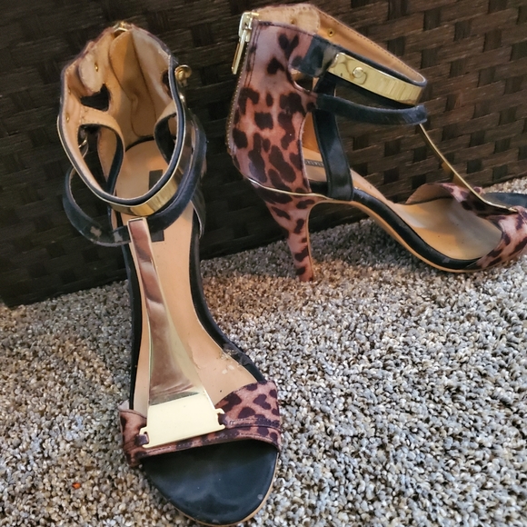 Forever 21 heels - Picture 2 of 3